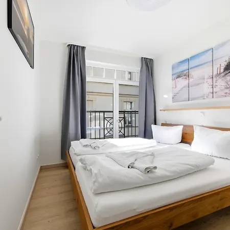 Apartment Küstenkind In Der Regina Maris, Strandnah Mit Meerblick In Bansin